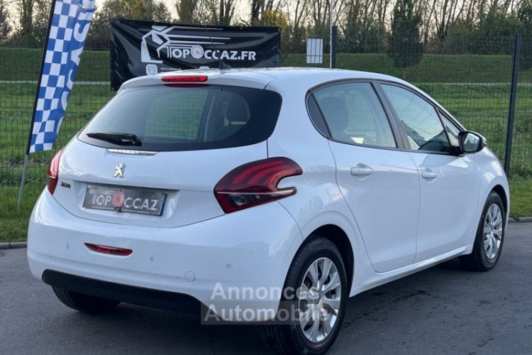 Peugeot 208 AFFAIRE 1.6 HDI 75CH PRO 98.000KM 11/2017 GARANTIE - <small></small> 5.990 € <small>TTC</small> - #4