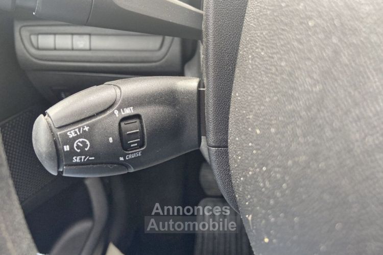 Peugeot 208 AFFAIRE BlueHDi 100 PREMIUM PACK GPS 2PL - <small></small> 11.750 € <small>TTC</small> - #17