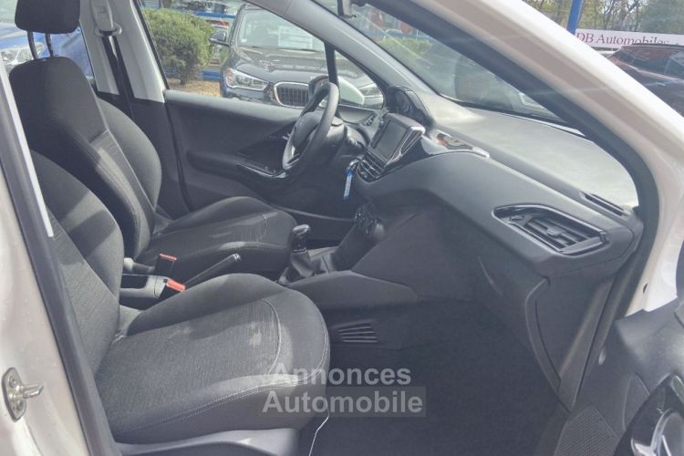 Peugeot 208 AFFAIRE BlueHDi 100 PREMIUM PACK GPS 2PL 7000 € HT - <small></small> 8.450 € <small>TTC</small> - #9