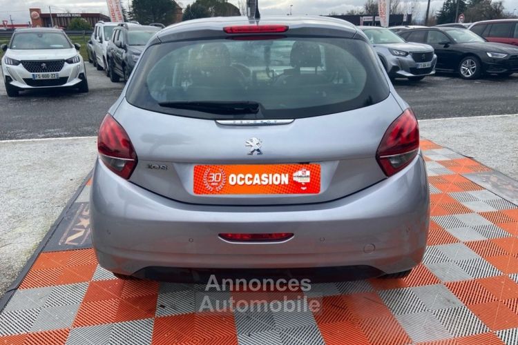 Peugeot 208 AFFAIRE BlueHDi 100 PREMIUM PACK GPS Radar Caméra 2PL 6600 € HT - <small></small> 7.950 € <small>TTC</small> - #6