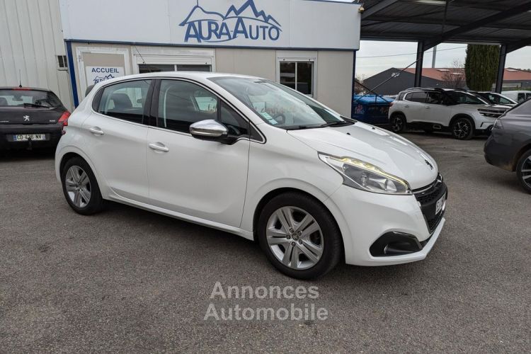 Peugeot 208 allure 1.6 hdi 100 ch, gps, radar de recul - <small></small> 10.990 € <small>TTC</small> - #1