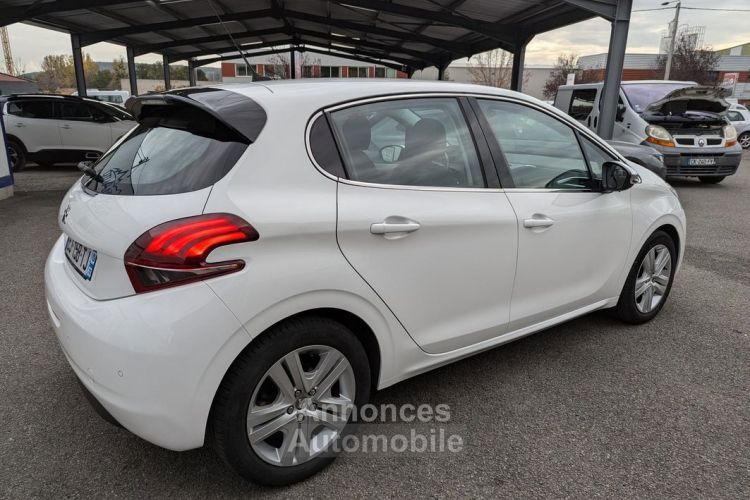 Peugeot 208 allure 1.6 hdi 100 ch, gps, radar de recul - <small></small> 10.990 € <small>TTC</small> - #3