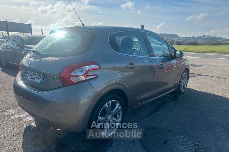 Peugeot 208 allure 1.6 vti 120 cv critair 1 - <small></small> 6.990 € <small>TTC</small> - #4