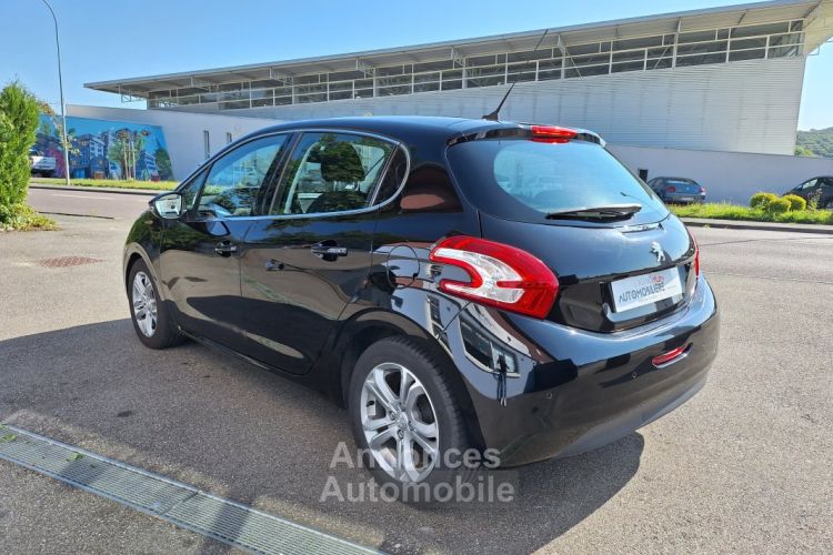 Peugeot 208 ALLURE 5P 1ERE MAIN DISTRI OK - <small></small> 7.490 € <small>TTC</small> - #5