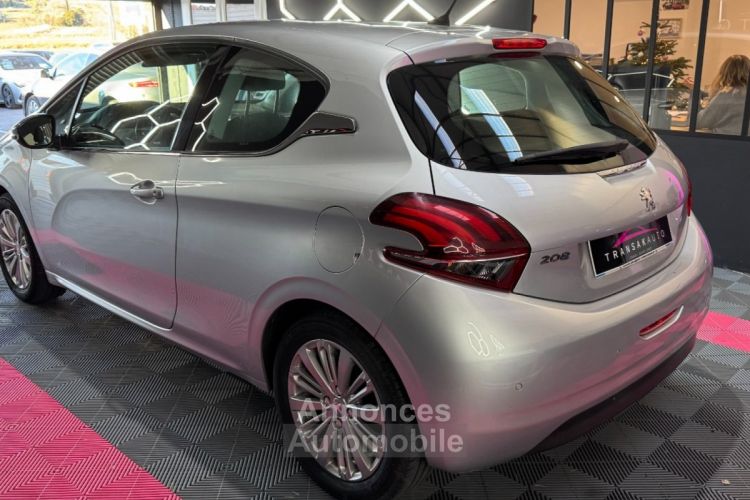 Peugeot 208 Allure 82ch 1.2 BVM5 Courroie Distribution OK Radar AR Clim auto Apple Carplay - <small></small> 7.990 € <small>TTC</small> - #3