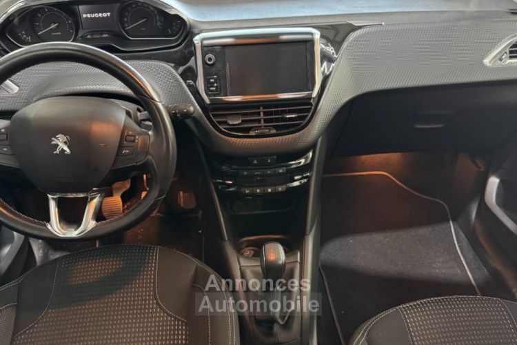 Peugeot 208 Allure 82ch 1.2 BVM5 Courroie Distribution OK Radar AR Clim auto Apple Carplay - <small></small> 7.990 € <small>TTC</small> - #6