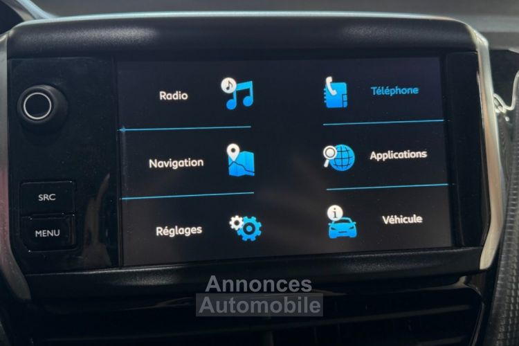 Peugeot 208 Allure 82ch 1.2 BVM5 Courroie Distribution OK Radar AR Clim auto Apple Carplay - <small></small> 7.990 € <small>TTC</small> - #13