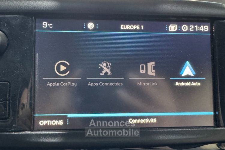 Peugeot 208 Allure 82ch 1.2 BVM5 Courroie Distribution OK Radar AR Clim auto Apple Carplay - <small></small> 7.990 € <small>TTC</small> - #15