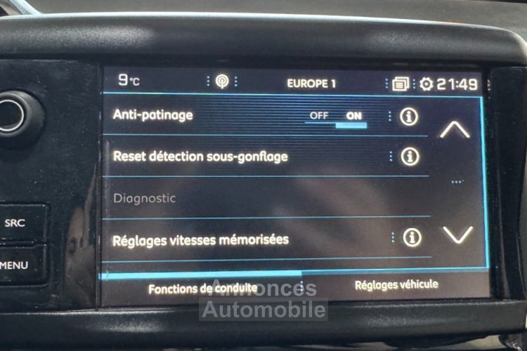 Peugeot 208 Allure 82ch 1.2 BVM5 Courroie Distribution OK Radar AR Clim auto Apple Carplay - <small></small> 7.990 € <small>TTC</small> - #16