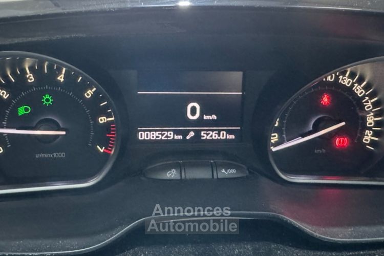 Peugeot 208 Allure 82ch 1.2 BVM5 Courroie Distribution OK Radar AR Clim auto Apple Carplay - <small></small> 7.990 € <small>TTC</small> - #19