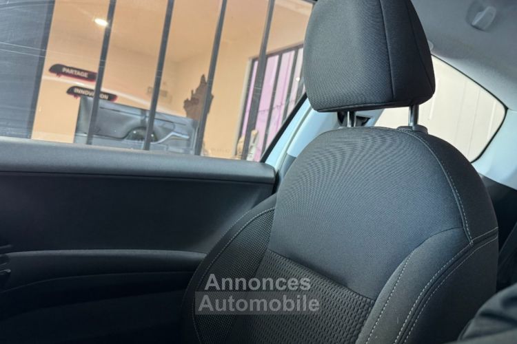 Peugeot 208 Allure 82ch 1.2 BVM5 Courroie Distribution OK Radar AR Clim auto Apple Carplay - <small></small> 7.990 € <small>TTC</small> - #24