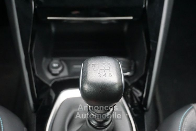 Peugeot 208 Allure Pack 110 ch BVM - <small></small> 16.990 € <small>TTC</small> - #17