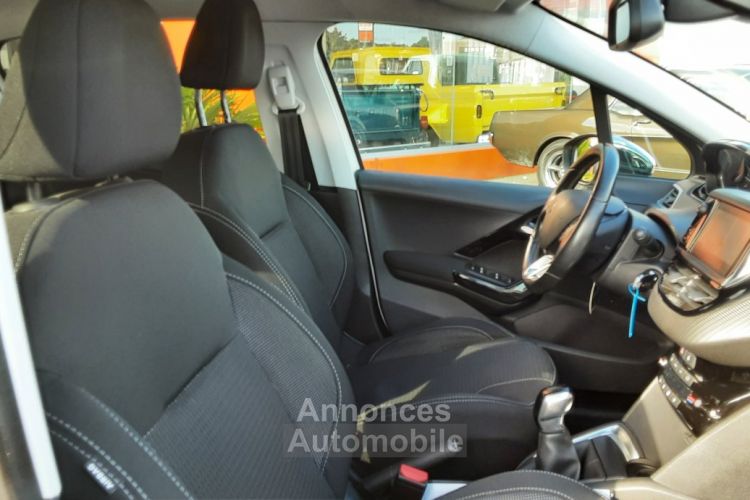 Peugeot 208 BlueHDi 100ch SetS BVM5 Allure Business - <small></small> 11.690 € <small>TTC</small> - #24