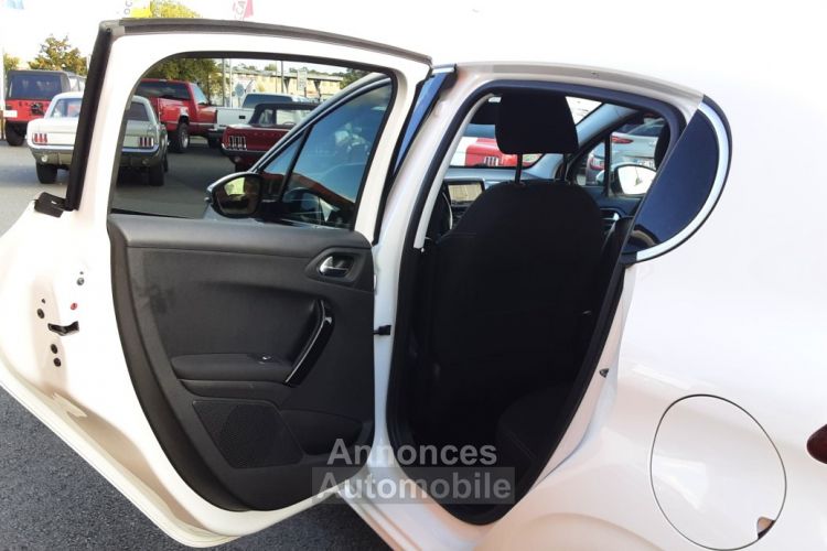 Peugeot 208 BlueHDi 100ch SetS BVM5 Allure Business - <small></small> 11.690 € <small>TTC</small> - #48