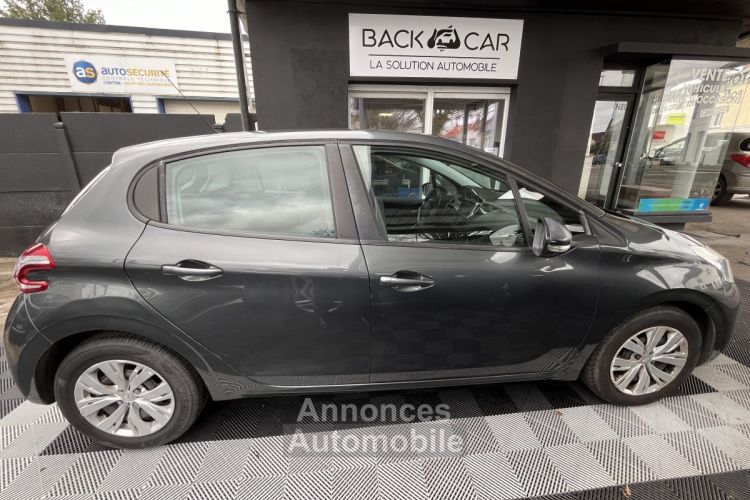 Peugeot 208 BUSINESS 1.0 VTi 68ch BVM5 Access - <small></small> 7.990 € <small>TTC</small> - #8