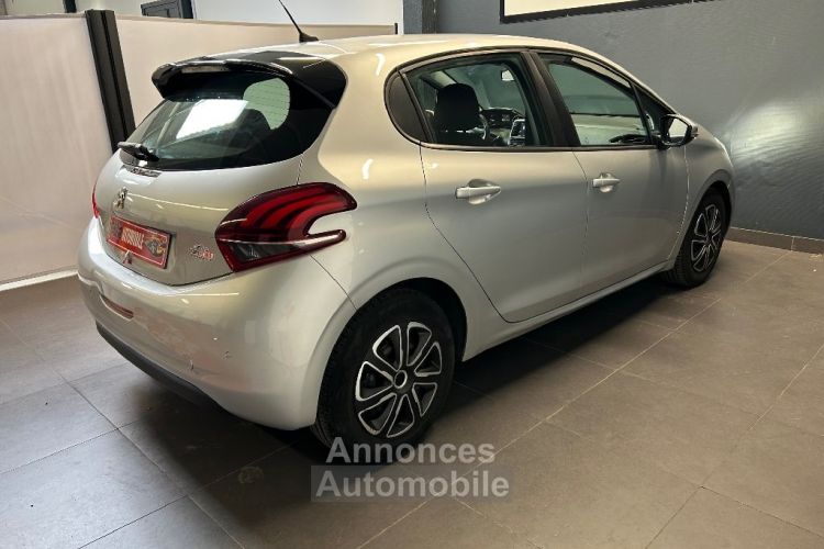 Peugeot 208 BUSINESS 1.6 BlueHDi 75 CV 04/2017 - <small></small> 7.900 € <small>TTC</small> - #9