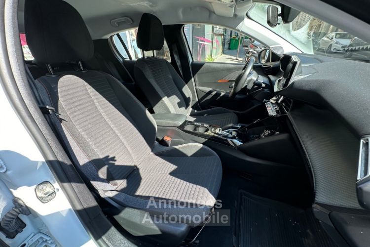 Peugeot 208 BUSINESS Electrique 50 kWh 136ch Active Business - <small></small> 13.990 € <small>TTC</small> - #24