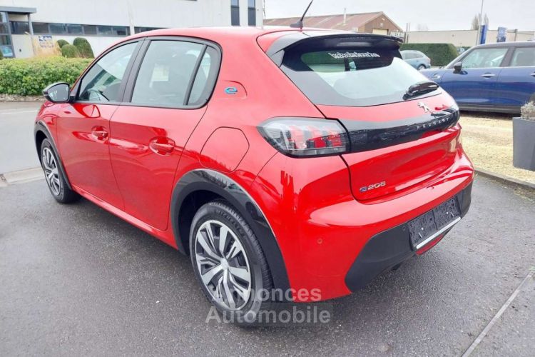 Peugeot 208 e-208 50 kWh Active Pack -- GARANTIE USINE 12-2024 - <small></small> 25.990 € <small>TTC</small> - #4