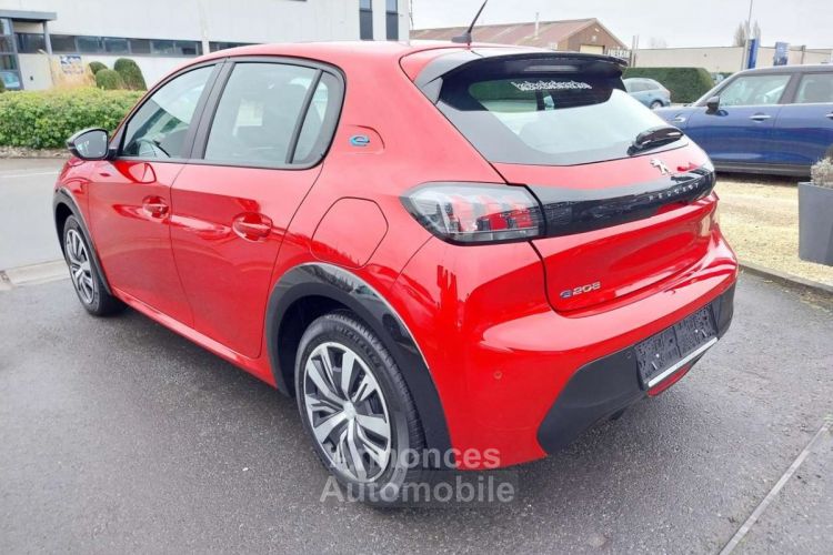 Peugeot 208 e-208 50 kWh Active Pack GARANTIE USINE 12-2024 - <small></small> 26.990 € <small>TTC</small> - #4