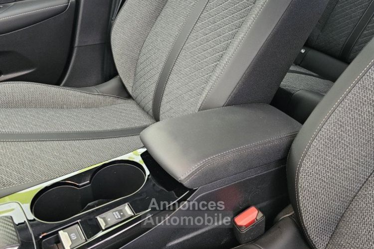 Peugeot 208 E-208 E-STYLE 50 kWh 136 GPS CAR PLAY Radar arrière Pack Led - <small></small> 27.490 € <small>TTC</small> - #13