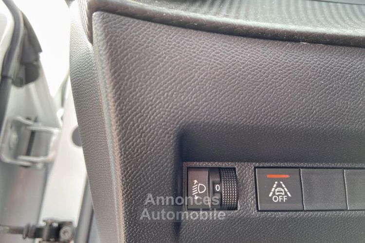 Peugeot 208 ELECTRIQUE 136 ACTIVE Business GPS Radar - <small></small> 20.485 € <small>TTC</small> - #18