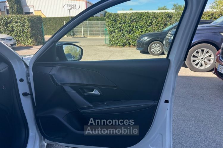 Peugeot 208 Electrique 50 kWh 136ch GT + CAM 360 + RÉGULATEUR + KEYLESS - <small></small> 20.490 € <small>TTC</small> - #25
