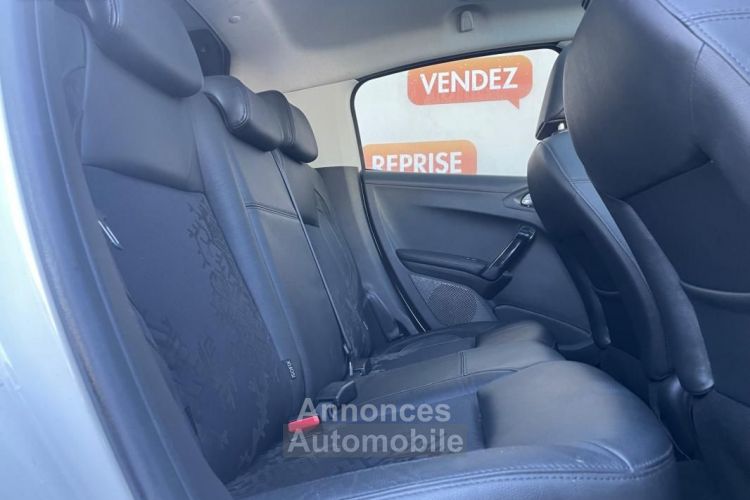 Peugeot 208 GEN-I 1.6L VTI 120 FÉLINE TOIT PANORAMIQUE MOTEUR A CHAINE RÉGULATEUR - <small></small> 6.990 € <small>TTC</small> - #11