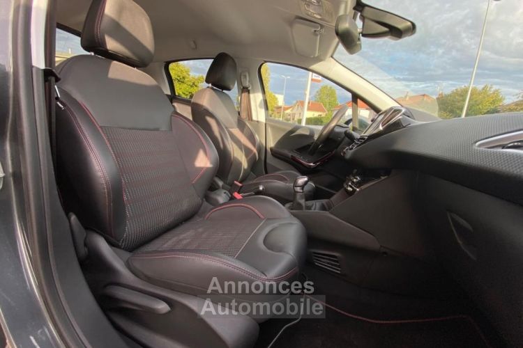 Peugeot 208 GENERATION-I 1.2 110CH PURETECH GT LINE CARPLAY - <small></small> 7.990 € <small>TTC</small> - #10