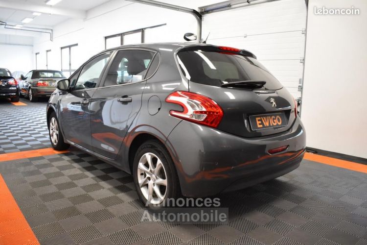 Peugeot 208 GENERATION-I 1.2 82ch STYLE SIÈGES CHAUFFANTS RADAR DE RECUL IDEAL JEUNE CONDUCTEUR... - <small></small> 4.990 € <small>TTC</small> - #4