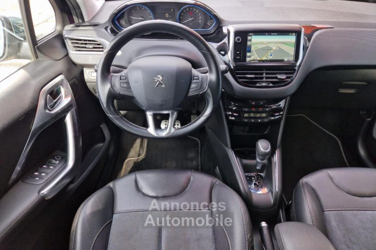 Peugeot 208 GENERATION-I 1.2 PURETECH 110ch FELINE EAT BVA START-STOP - <small></small> 9.990 € <small>TTC</small> - #13