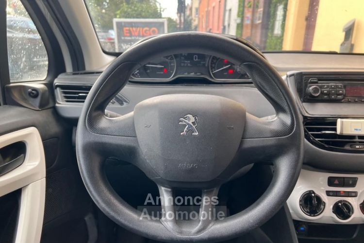 Peugeot 208 GENERATION-I 1.2 PURETECH 70 ACCESS-GARANTIE 6 MOIS COURROIE DE DISTRIBUTION CHANGEE - <small></small> 5.990 € <small>TTC</small> - #16