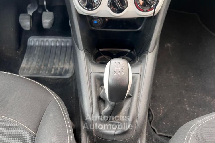 Peugeot 208 GENERATION-I 1.2 PURETECH 70 ACCESS-GARANTIE 6 MOIS COURROIE DE DISTRIBUTION CHANGEE - <small></small> 5.990 € <small>TTC</small> - #17