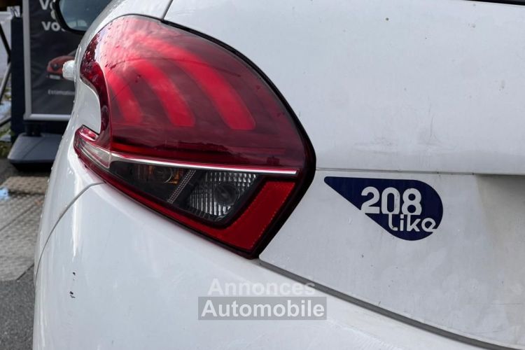 Peugeot 208 GENERATION-I 1.2 PURETECH 70 ACCESS-GARANTIE 6 MOIS COURROIE DE DISTRIBUTION CHANGEE - <small></small> 5.990 € <small>TTC</small> - #19