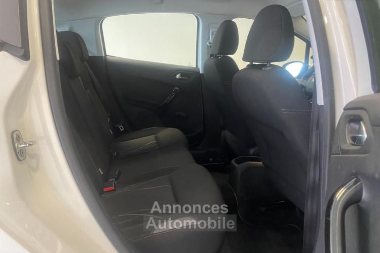 Peugeot 208 GENERATION-I 1.2 PURETECH 80 ACTIVE BUSINESS - <small></small> 6.690 € <small>TTC</small> - #11