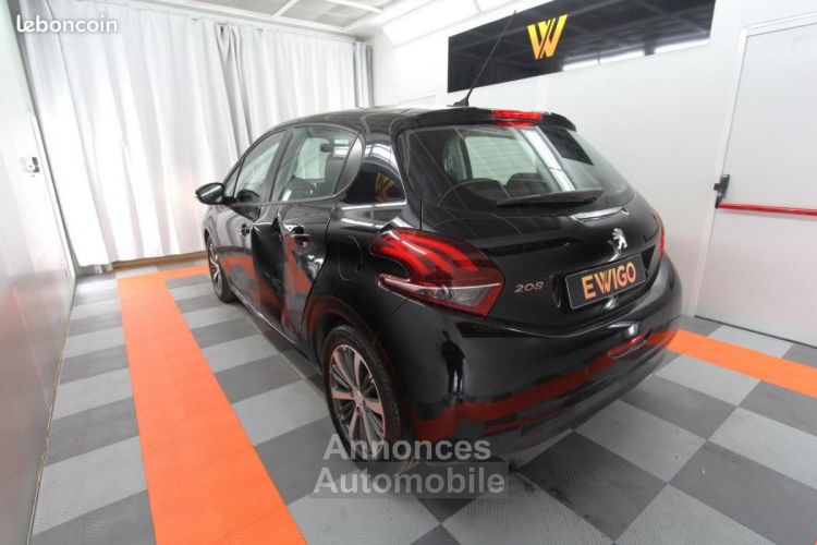 Peugeot 208 GENERATION-I 1.2 PURETECH 80 ALLURE - <small></small> 5.990 € <small>TTC</small> - #4