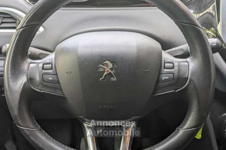 Peugeot 208 GENERATION-I 1.2 PURETECH 80 STYLE - <small></small> 7.690 € <small>TTC</small> - #15