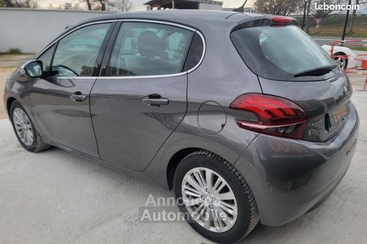 Peugeot 208 GENERATION-I 1.5 BLUEHDI 100 ch ACTIVE - <small></small> 10.489 € <small>TTC</small> - #5