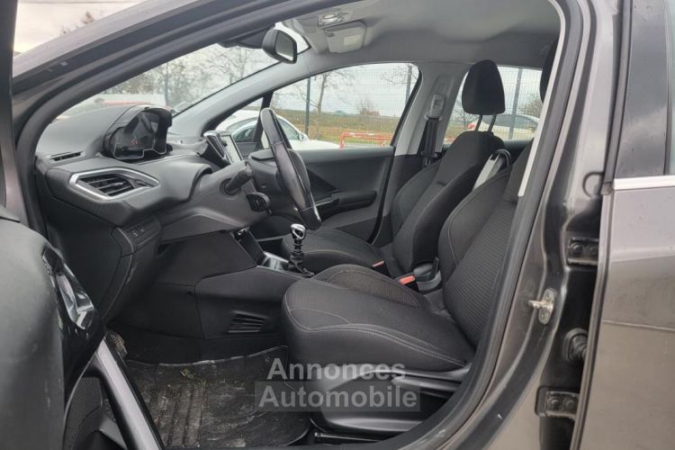 Peugeot 208 GENERATION-I 1.5 BLUEHDI 100 ch ACTIVE - <small></small> 10.489 € <small>TTC</small> - #10