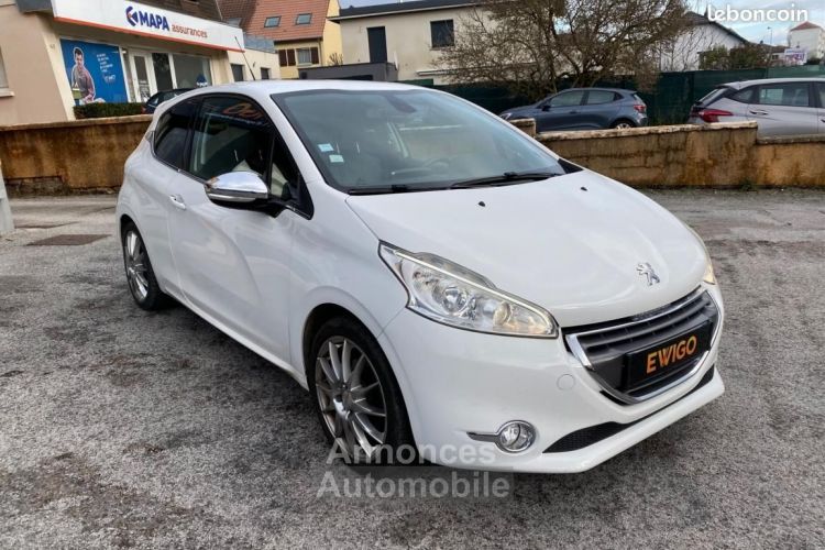 Peugeot 208 GENERATION-I 1.6 155CH MOTEUR A CHAINE FELINE XY - <small></small> 7.990 € <small>TTC</small> - #7