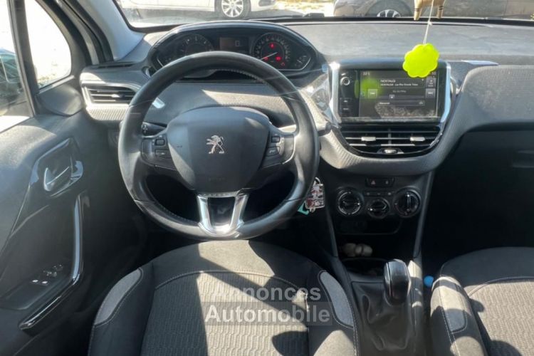 Peugeot 208 GENERATION-I 1.6 BLUEHDI 75 ch STYLE - <small></small> 9.489 € <small>TTC</small> - #14