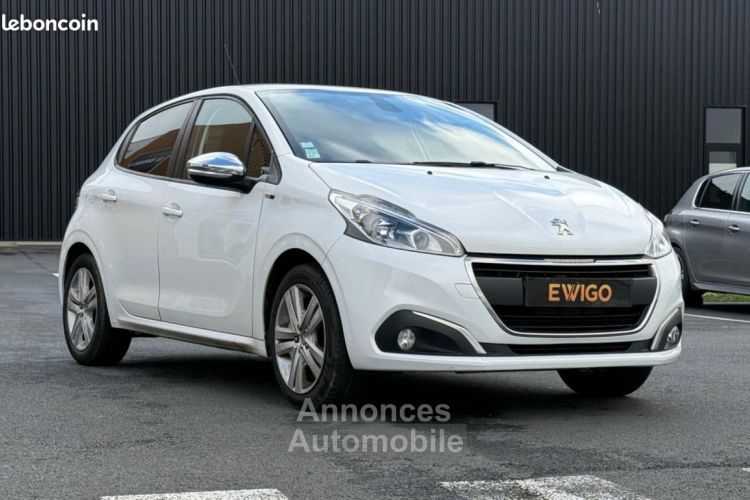 Peugeot 208 GENERATION-I 80Cv STYLE KIT DISTRI NEUF - <small></small> 5.480 € <small>TTC</small> - #9