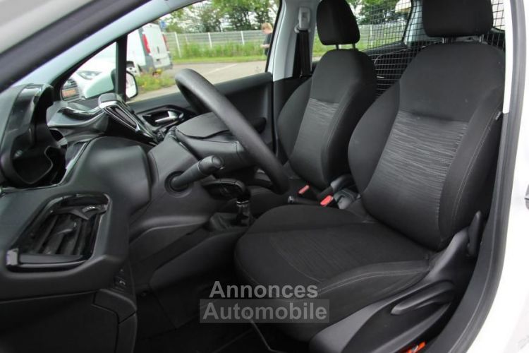 Peugeot 208 GENERATION-I SOCIETE 1.5 BLUEHDI 100 BUSINESS - <small></small> 5.990 € <small>TTC</small> - #10