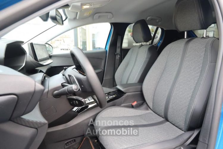 Peugeot 208 GENERATION-II 1.2 100 CH MHEV HYBRID ALLURE E-DCS6 BVA + CAMERA CARPLAY ATTELAGE - <small></small> 19.989 € <small>TTC</small> - #12