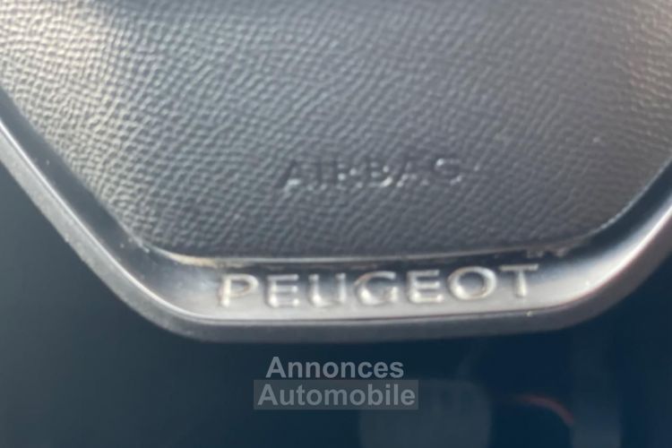 Peugeot 208 GENERATION-II 1.2 PURETECH 100 ACTIVE BUSINESS EAT BVA START-STOP DOUBLE COMMANDES - <small></small> 12.490 € <small>TTC</small> - #19