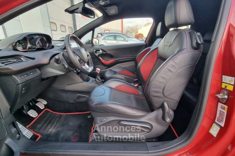 Peugeot 208 GTI 1.6 THP 200 CV / 2E MAIN / 82 556 KM/ 2015 / SUIVI FULL / SIEG. CH / JBL / RADAR AR - <small></small> 11.990 € <small>TTC</small> - #13