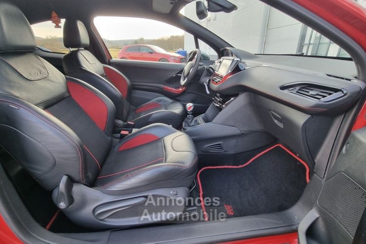 Peugeot 208 GTI 1.6 THP 200 CV / 2E MAIN / 82 556 KM/ 2015 / SUIVI FULL / SIEG. CH / JBL / RADAR AR - <small></small> 11.990 € <small>TTC</small> - #16