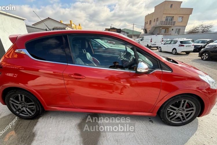 Peugeot 208 GTI 1.6 THP ch SON JBL + 4 JANTES HIVER - <small></small> 11.989 € <small>TTC</small> - #6