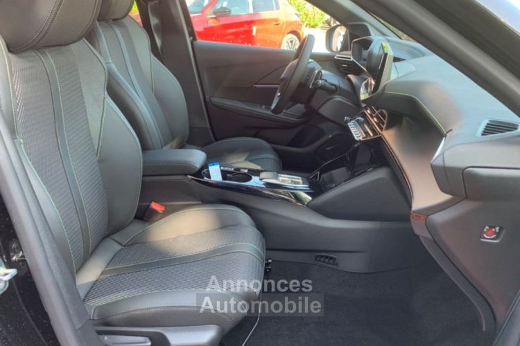 Peugeot 208 Hybrid 136 GT e-DCS6 - <small></small> 24.980 € <small>TTC</small> - #13