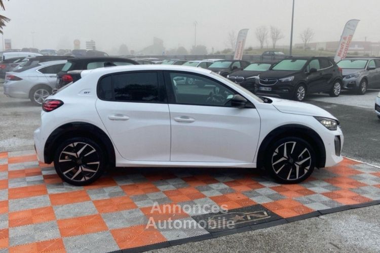 Peugeot 208 Hybrid 136 GT e-DCS6 GPS Caméra 360° - <small></small> 26.950 € <small>TTC</small> - #4