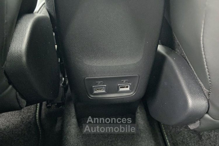 Peugeot 208 Hybrid 136 GT e-DCS6 GPS Caméra 360° - <small></small> 27.450 € <small>TTC</small> - #23